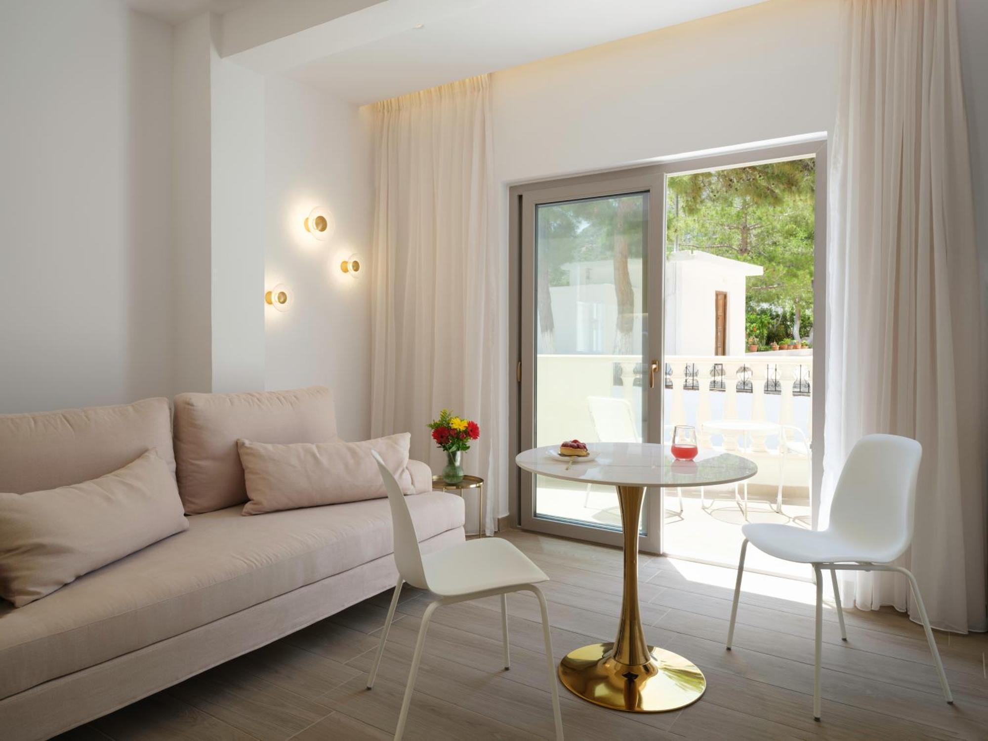 Bali  Golden Luxury Suites מראה חיצוני תמונה